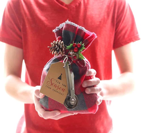 DIY : 10 idées de cadeaux faciles faits maison pour lui et pour elle  Idée  de cadeau facile, Idee cadeau noel couple, Diy cadeaux pour son amoureux